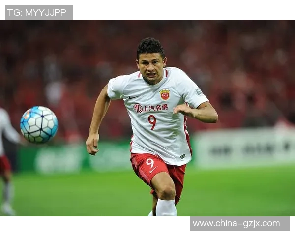 足球明星为何选择不退役背后的原因与未来发展探讨