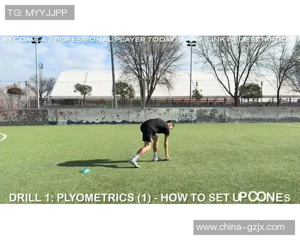 退役足球明星在跑步训练中的高清精彩瞬间展示