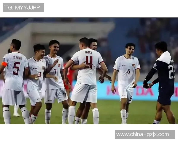 国足迎战泰国队全力争胜期待精彩对决展现足球魅力与团队精神